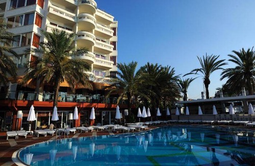 Marmaris City Center Hotel | 150 m² Hotel ∙ 3 bedrooms ∙ 127 guests