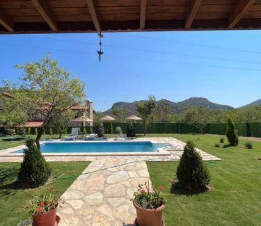 Datca Villa | 170 m² Villa ∙ 4 bedrooms ∙ 9 guests