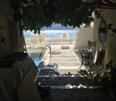 Marmaris City Center Hostel | Castle81homes Women Hostel - only for women