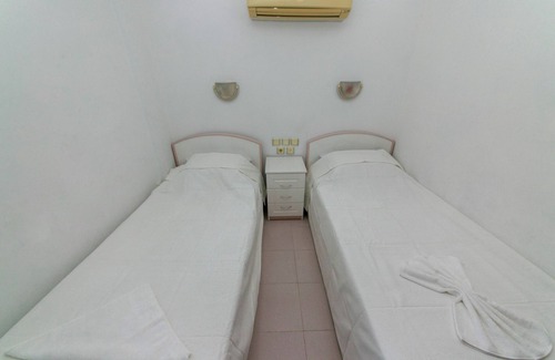 Icmeler Apartment | Dere Daire 3 Icmeler Daily Weekly Rentals