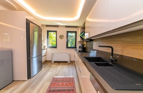 Icmeler House | Stone Homes Amber