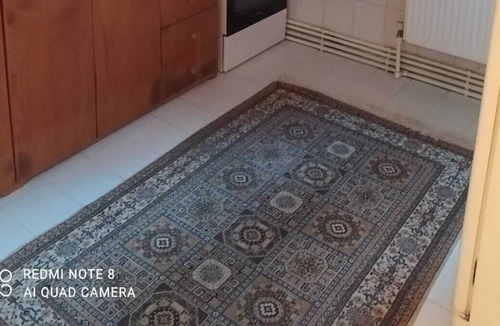 Uskudar Apartment | Üsküdar square near metro house