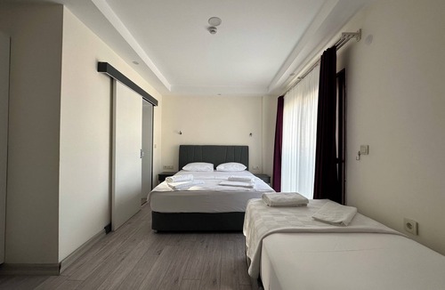 Ayvalik City Center Hotel | Şirin Garden Ayvalık