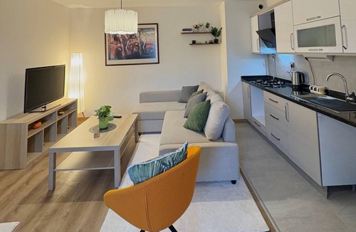 Beyoglu Apartment | 10 Mins to Takism - Central & New Modern Flat