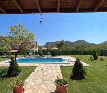 Datca Villa | 170 m² Villa ∙ 4 bedrooms ∙ 9 guests