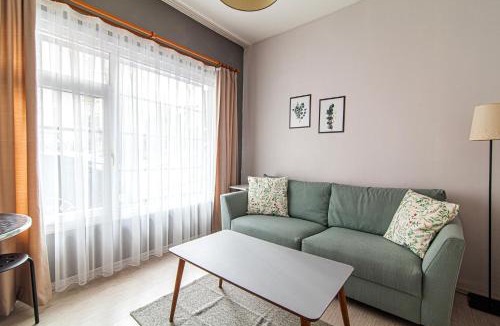 Mecidiyekoy Apartment | 1BR Apt, 3 Min to Mecidiyeköy Center