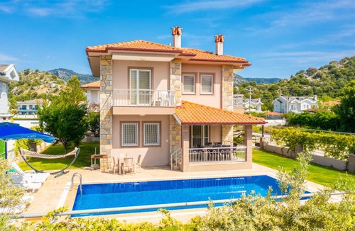 Dalyan City Center Villa | 220 m² Villa ∙ 4 bedrooms ∙ 8 guests