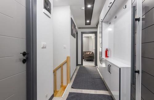 Antalya City Centre Apartment | 3-Şehir Merkezinde Büyük Daire 3 Yatak Odası