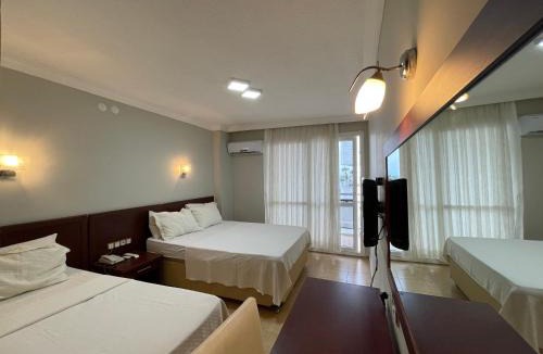 Artikli Hotel | Admiral Hotel