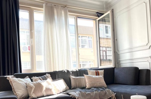 Cihangir Apartment | Altınbilezik - Modern Flat w/ 3 BR, 2 BA ! Cihangir, Taksim