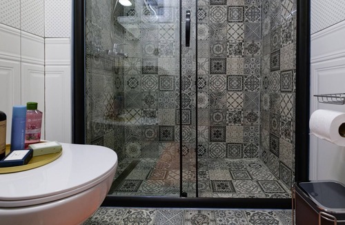 Kabatas Apartment | Artful Apartment w/Projector in Beyoglu, Cihangir