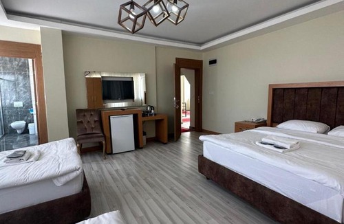 Osmangazi Hotel | Ay HANEDAN OTEL