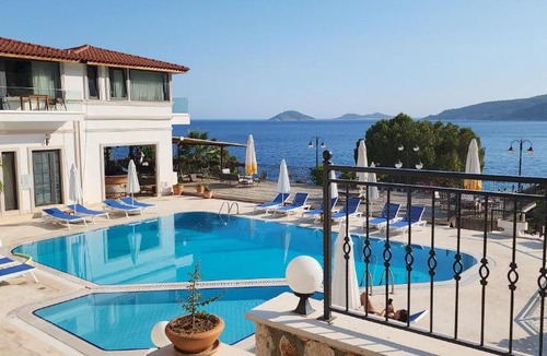 Kalkan Apartment | Azure Haven - A Seaside Retreat Surrounded by Nature