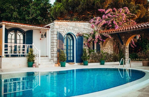 Adalar Hotel | Büyükada Loc'ada