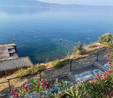 Ayvacik House | Başarır Pansiyon