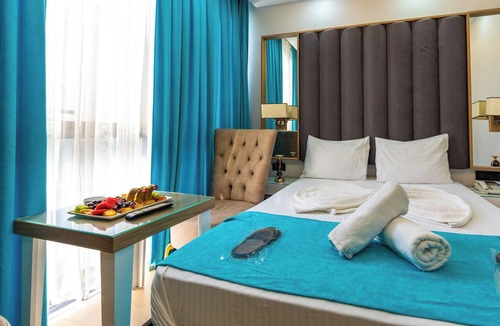 Kucukcekmece Hotel | BLACK PALACE HOTEL