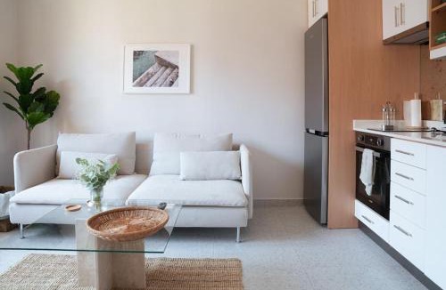 Adalar Apartment | Bright and Cozy 2BR Apt In The Center Of Buyukada