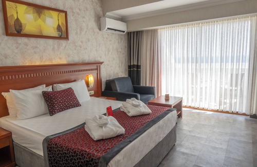 Cenger Hotel | Casa Fora Beach Resort