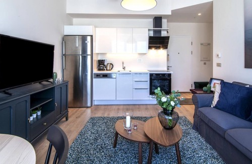 Kartal Apartment | Central Residence Flat near Metro in Kartal