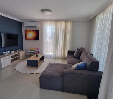 Mersin (Icel) Apartment | Central, Spacious Pent House -Sea view