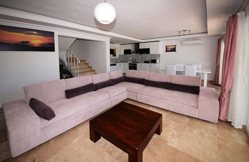 Islamlar House | Charming 2 Bedroom Villa with Secluded Pool, in Islamlar Village, nr. Kalkan