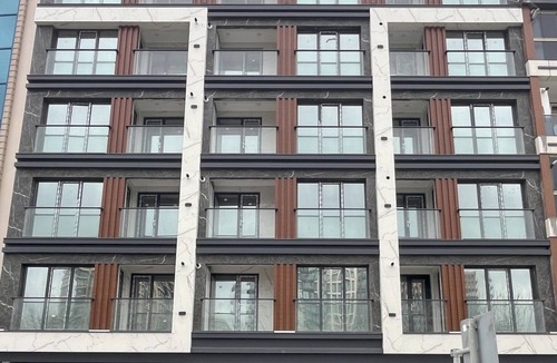 Zeytinburnu Apartment | Charming New Studio next to Istanbul Fisekhane & Marmaray Metro Station