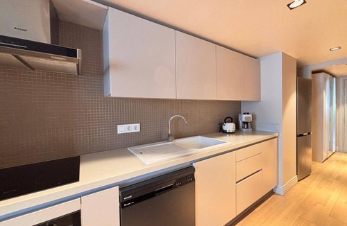 Karakoy Apartment | Chic 1BR in the Heart of Karaköy
