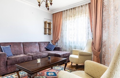 Maltepe Apartment | Chic Residence w Balcony 10 min to Hilltown Mall