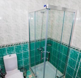 Marmaris Apartment | Comfortable Family Room with Balcony with Access to Private Beach in Marmaris
