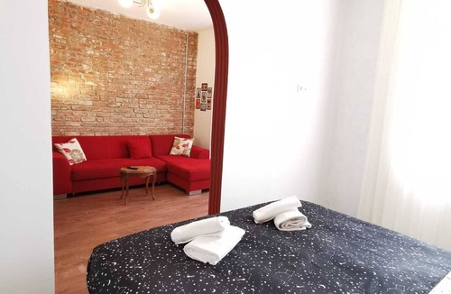 Gumussuyu Mahallesi Apartment | Comfy and Stylish Flat at Taksim City Center Z-6
