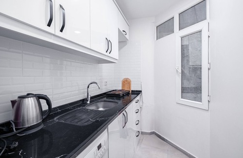 Uskudar Apartment | Cozy Central Flat Near Marmaray in Uskudar