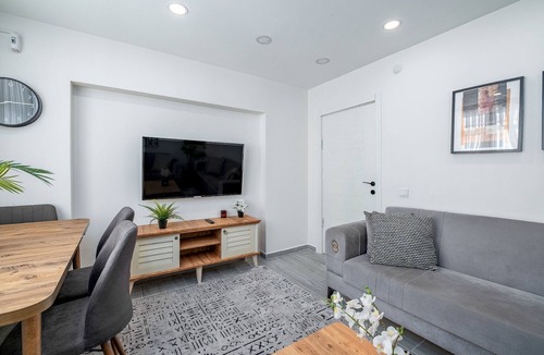 Uskudar Apartment | Cozy Central Flat Near Marmaray in Uskudar