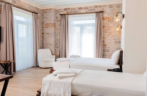 Mithatpasa Hotel | Cunda Nisa Otel