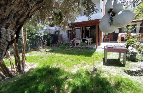 Datca City Center Villa | Datça'nın Değerlenen Bölgesi Çomarlıkta Bahçeli Ev