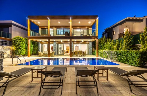 Bodrum City Center Villa | Deluxe Villa Ayshen with Private Swimming Pool