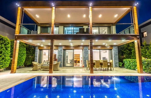 Bodrum City Center Villa | Deluxe Villa Ayshen with Private Swimming Pool