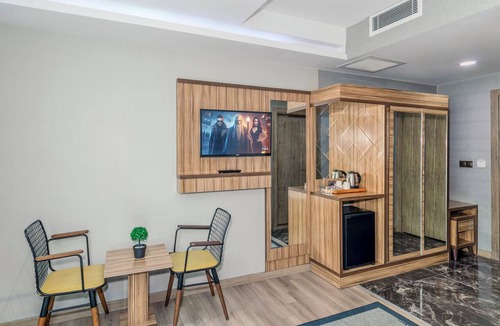 Bagcilar Hotel | Dem İstanbul Airport Hotel