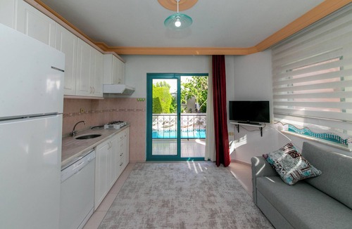Icmeler Apartment | Dere Apartment 2 Icmeler Daily Weekly Rentals