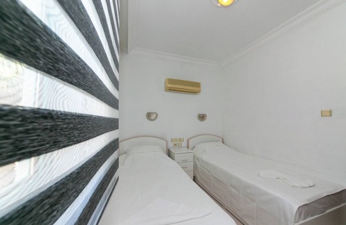 Icmeler Apartment | Dere Daire 3 Icmeler Daily Weekly Rentals