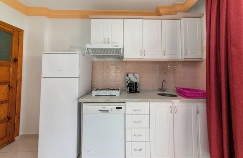 Icmeler Apartment | Dere Daire 4 Icmeler Daily Weekly Rentals