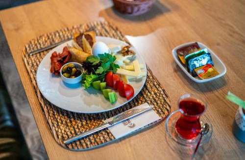 Lara House | Echinus Lara Hotel