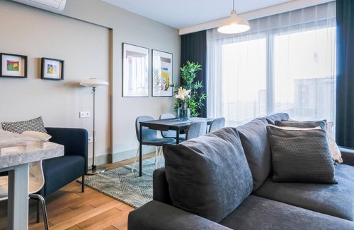 Kabatas Apartment | Elegant Flat 3 min to Cihangir in Taksim