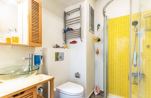 Kabatas Apartment | Elegant Flat w Terrace, 5 min to GalataPort