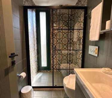 Marmaris City Center Apartment | Esmahan Forest and Pool by Zehra Suites
