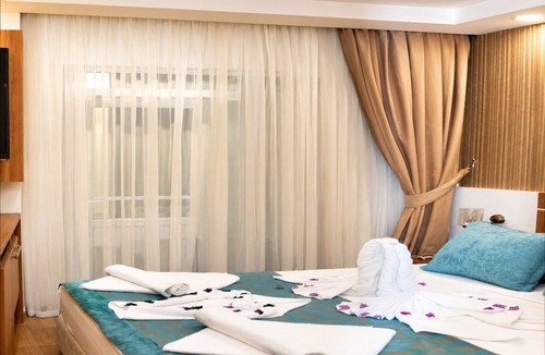 Lara Hotel | Esperanza Hotel