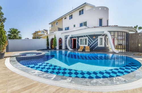 Kadriye Villa | Extraordinary Villa with Private Pool in Antalya