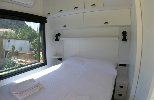 Hayitbuku Cabin | G A I A Tiny Houses - 70 meters to the beach. 2