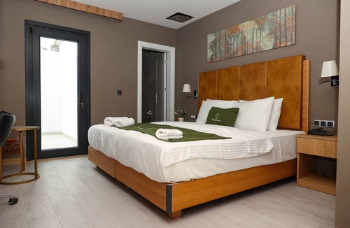 Arnavutkoy Bed & Breakfast | Garden Mode House