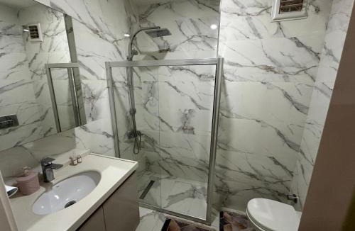 Bakırkoy Apartment | Gold Suit - Bakırköy City Center