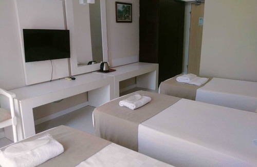 Karahayit Hotel | Halıcı Termal Otel